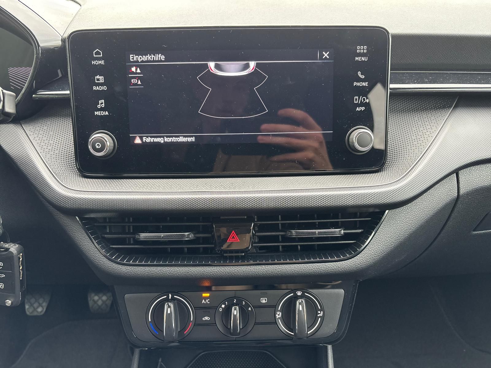 Fabia Essence 1.0 Android Auto Metallic 5 Jahre-