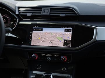 Audi Q3 - 10