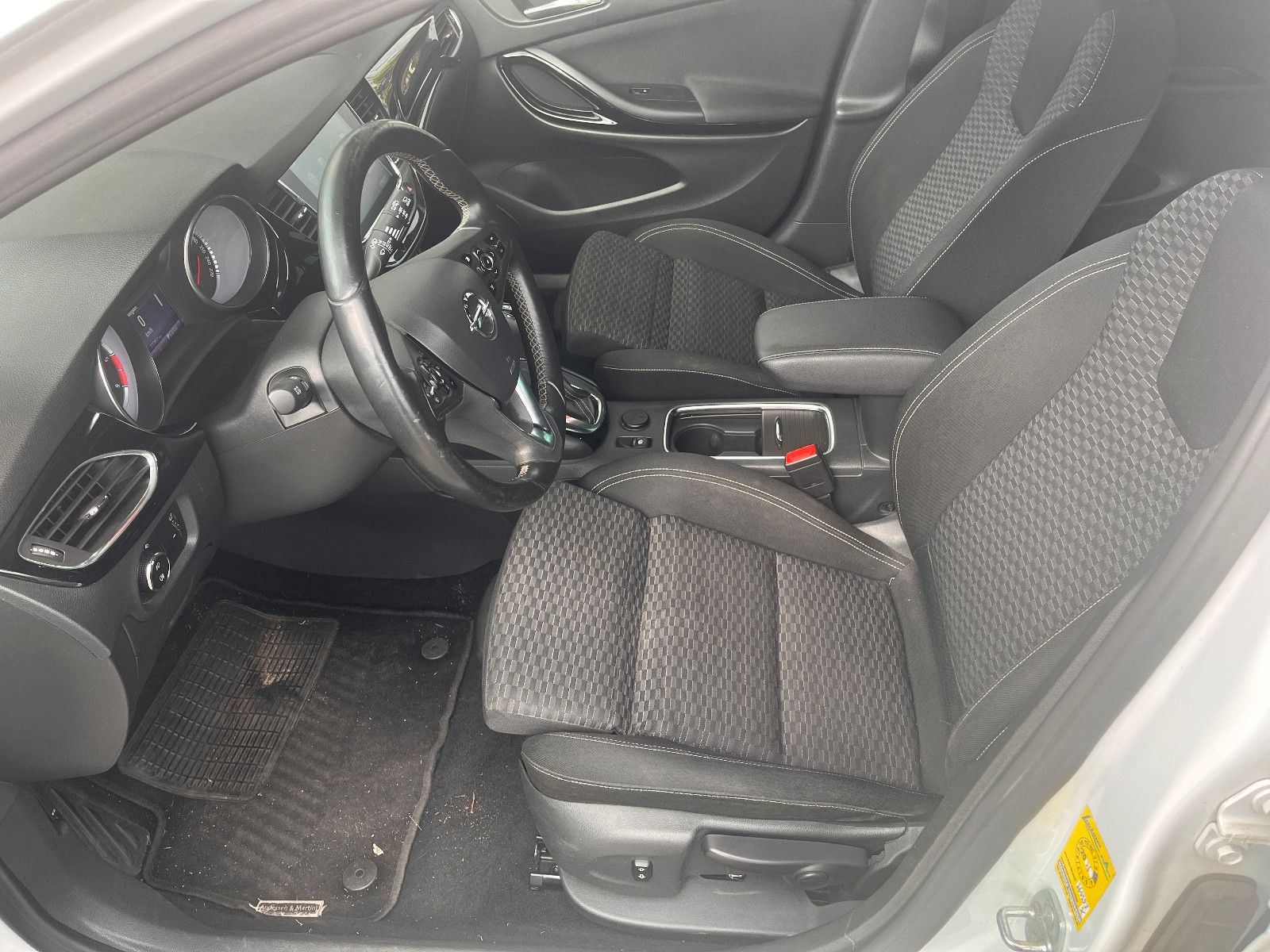 Fahrzeugabbildung Opel Astra K Sports Tourer Dynamic