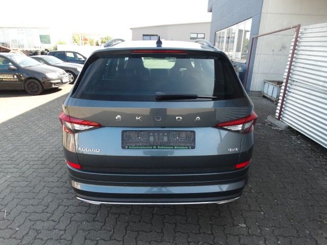 ŠKODA Kodiaq Kodiaq Sportline 2.0 TSI DSG 4x4 *AHK *Standheiz – Bild 5 von 20