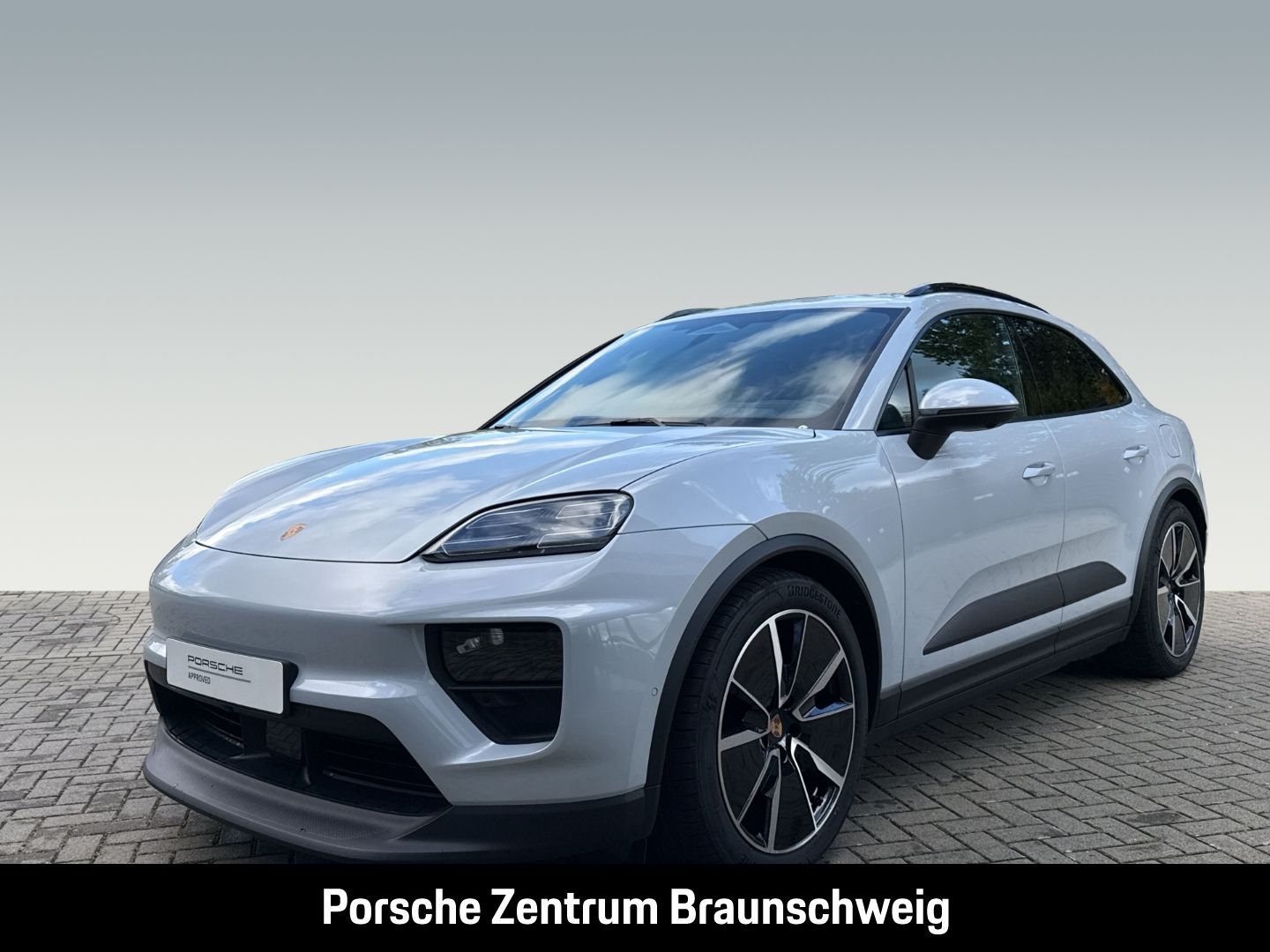 Porsche Macan 4