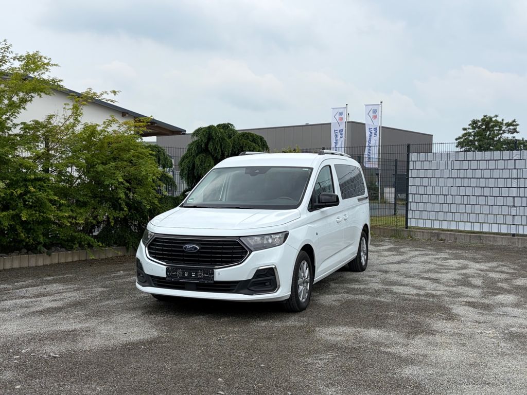 Image of Ford Grand Tourneo