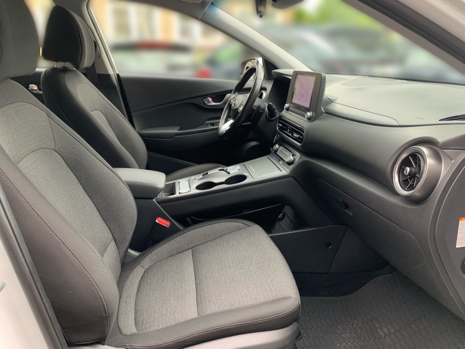 Fahrzeugabbildung Hyundai Kona Select Elektro 11 kW OBC Sitzheizung
