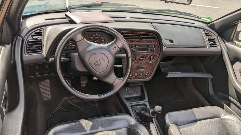 Peugeot 306