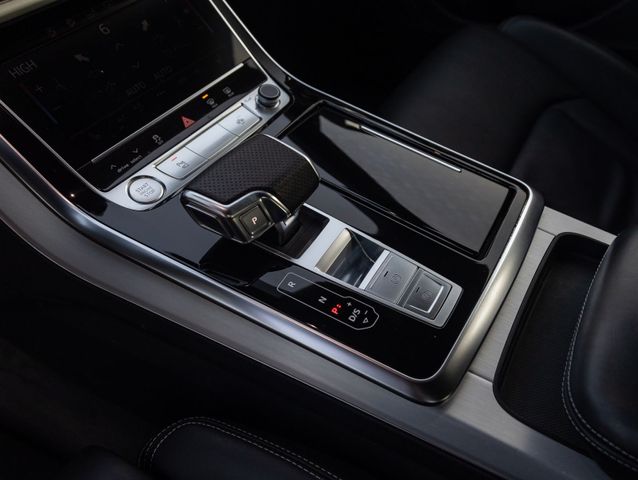 Bild #12: Audi Q8 S line 50TDI qu Navi LED Panorama virtual GRA