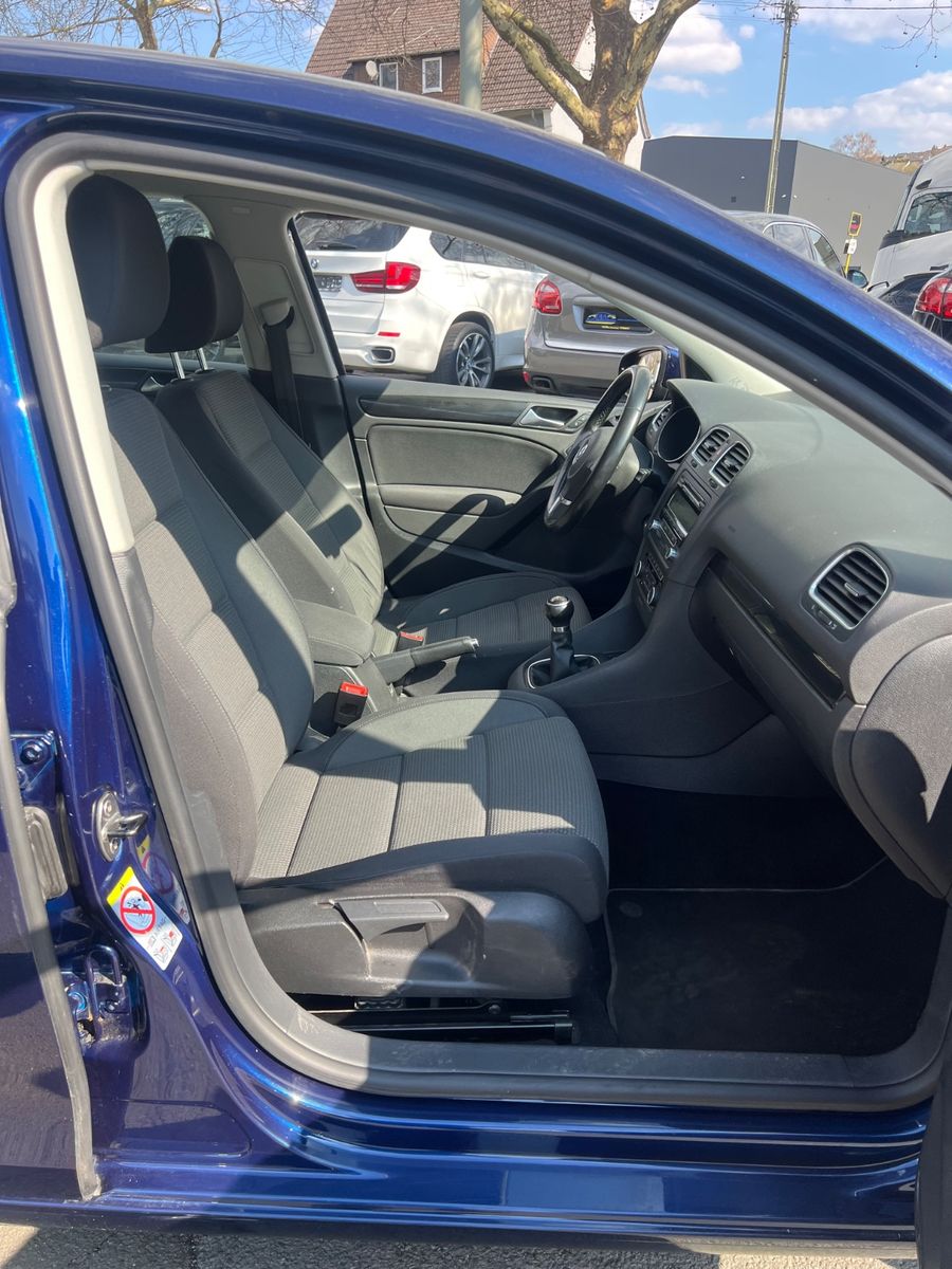 Fahrzeugabbildung Volkswagen Golf VI 1.4 TSI Comfortline *SCHECKHEFT BEI VW*