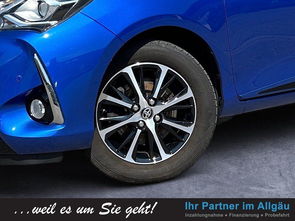Fahrzeugabbildung Toyota YARIS HYBRID 1.5 AUT TEAM D NAV+KAMERA+PDC+KLIMA
