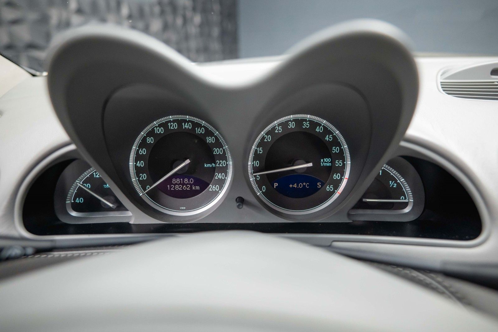 Fahrzeugabbildung Mercedes-Benz SL 500 AMG Paket *Facelift*ABC Sport*TÜV NEU*