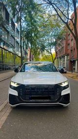 Audi Q8 TDI Quattro 3X Sline Bang Olufsen 360 Kamera - Audi Q8 in Essen