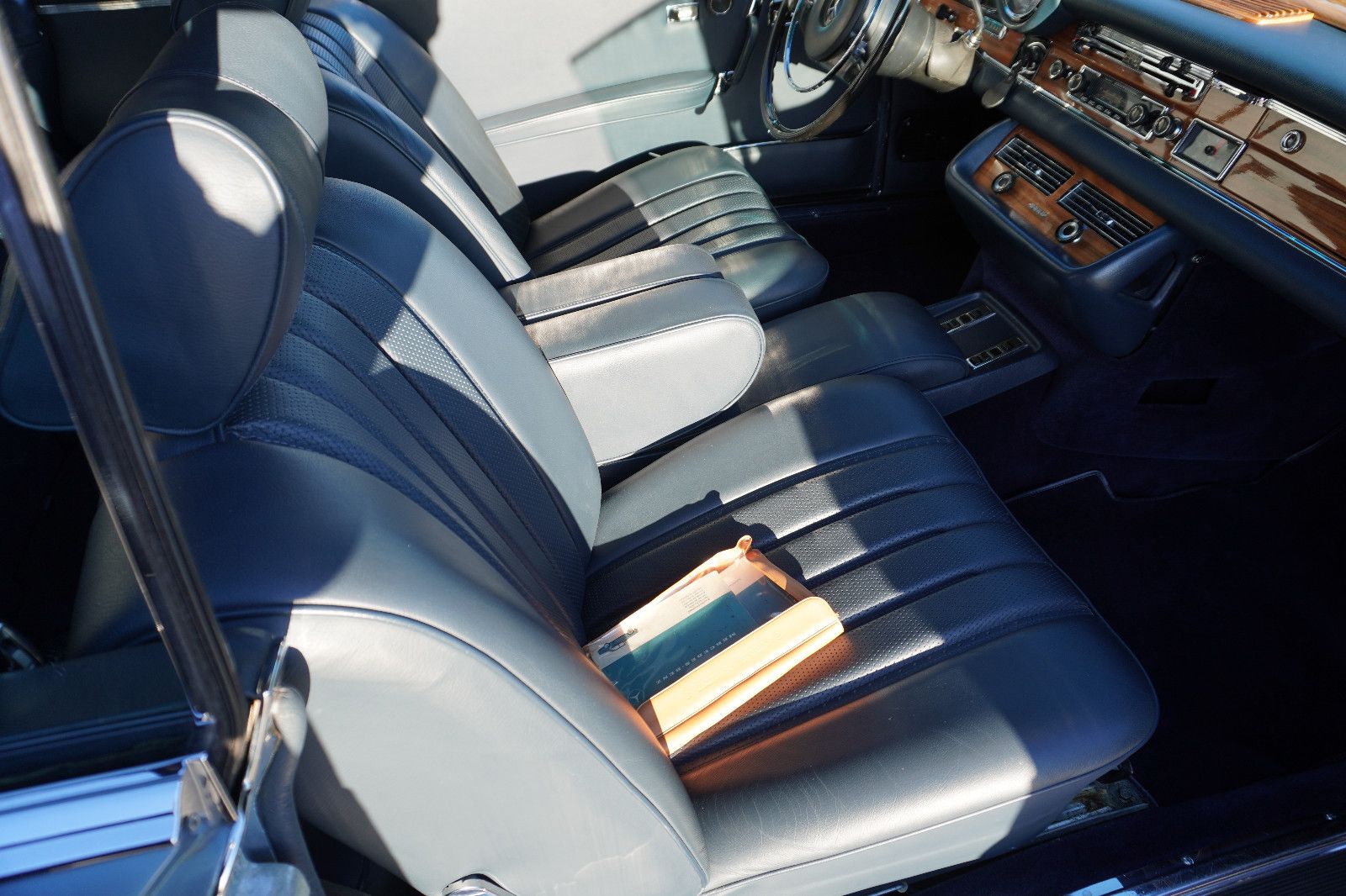 Fahrzeugabbildung Mercedes-Benz 280 SE 3,5 Cabriolet