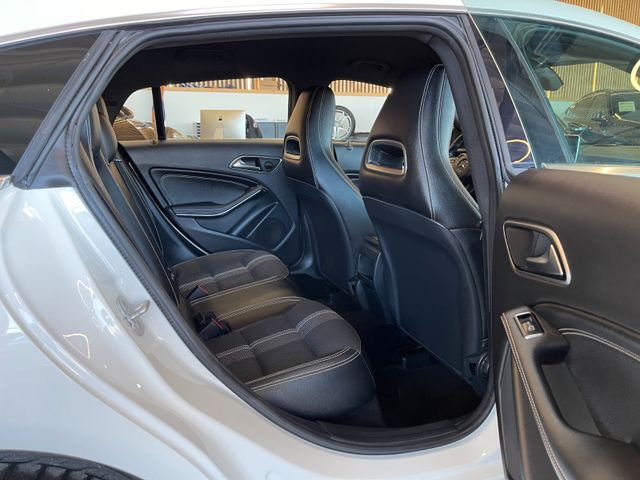 Mercedes-Benz CLA 180 Shooting Brake *NAVI*PDC*TEMPOMAT*
