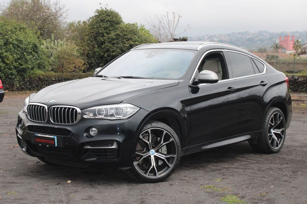 Image of BMW X6 M50
