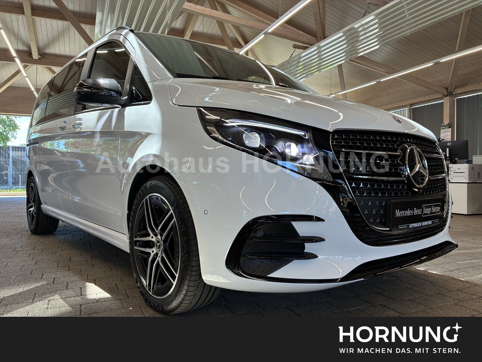 MERCEDES-BENZ V250 d AVANTGARDE Kompakt*AMG*AIRMATIC*NIGHT*360