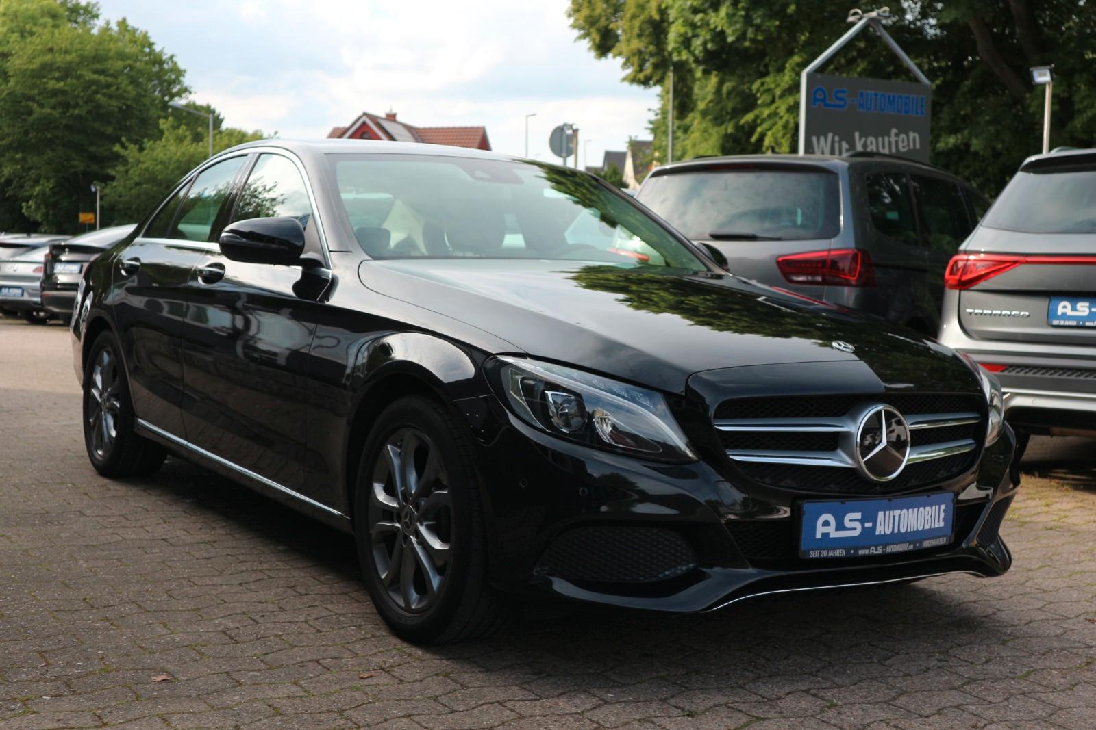 Mercedes-Benz C 200  Limousine CGI *1.HAND/ACC/LED/RFK/AHK*