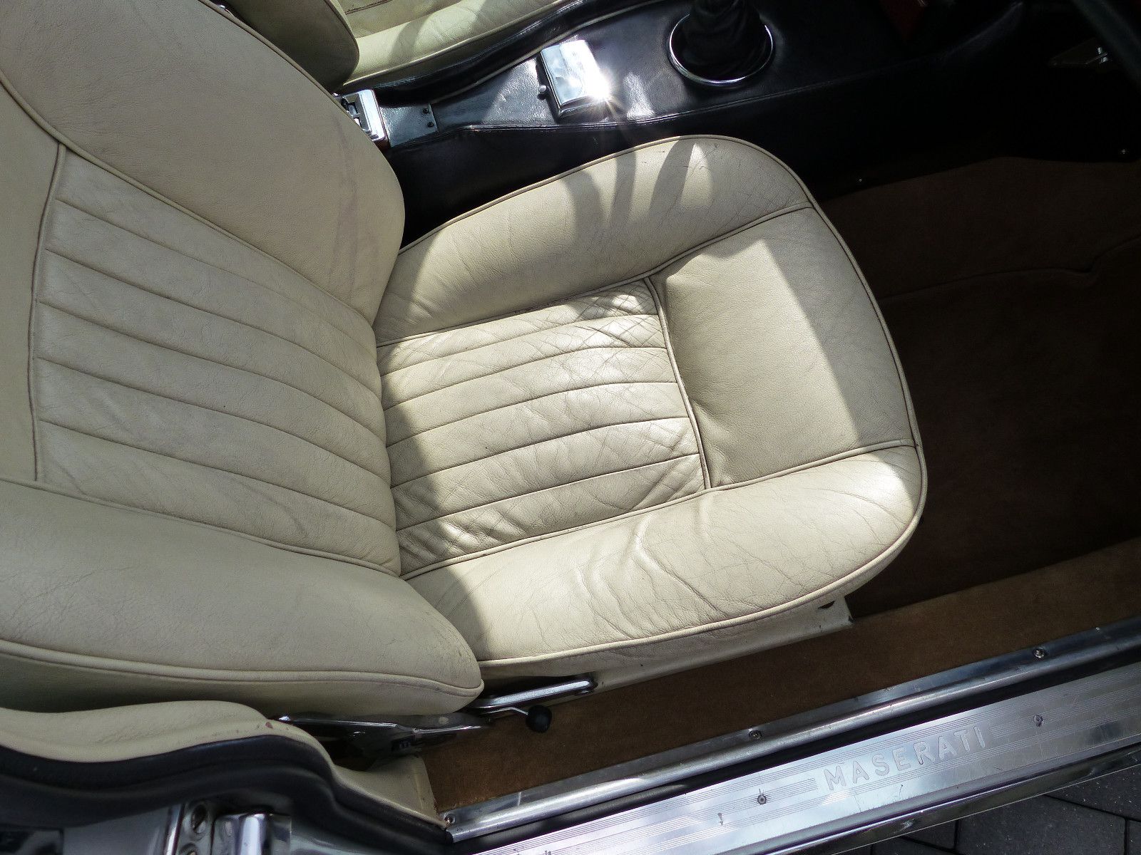 Fahrzeugabbildung Maserati Quattroporte 4200