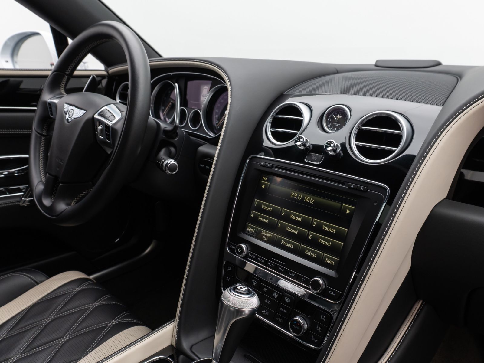 Fahrzeugabbildung Bentley Continental Flying Spur W12 Mulliner by Concord