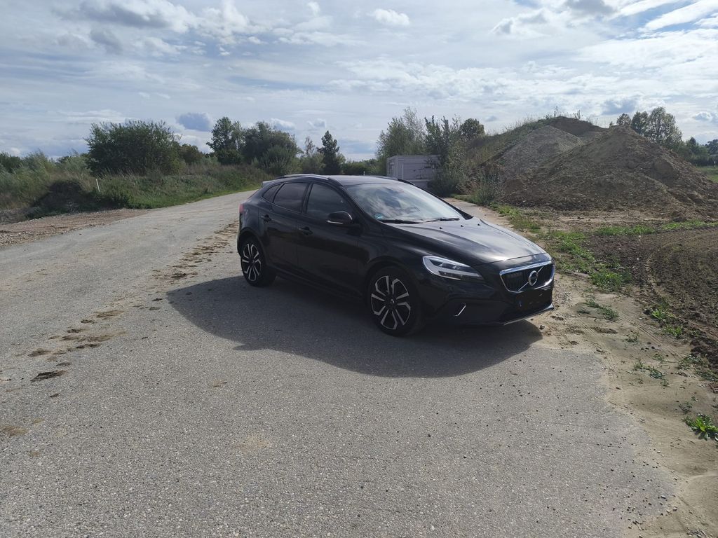 Image of Volvo V40 Cross Country