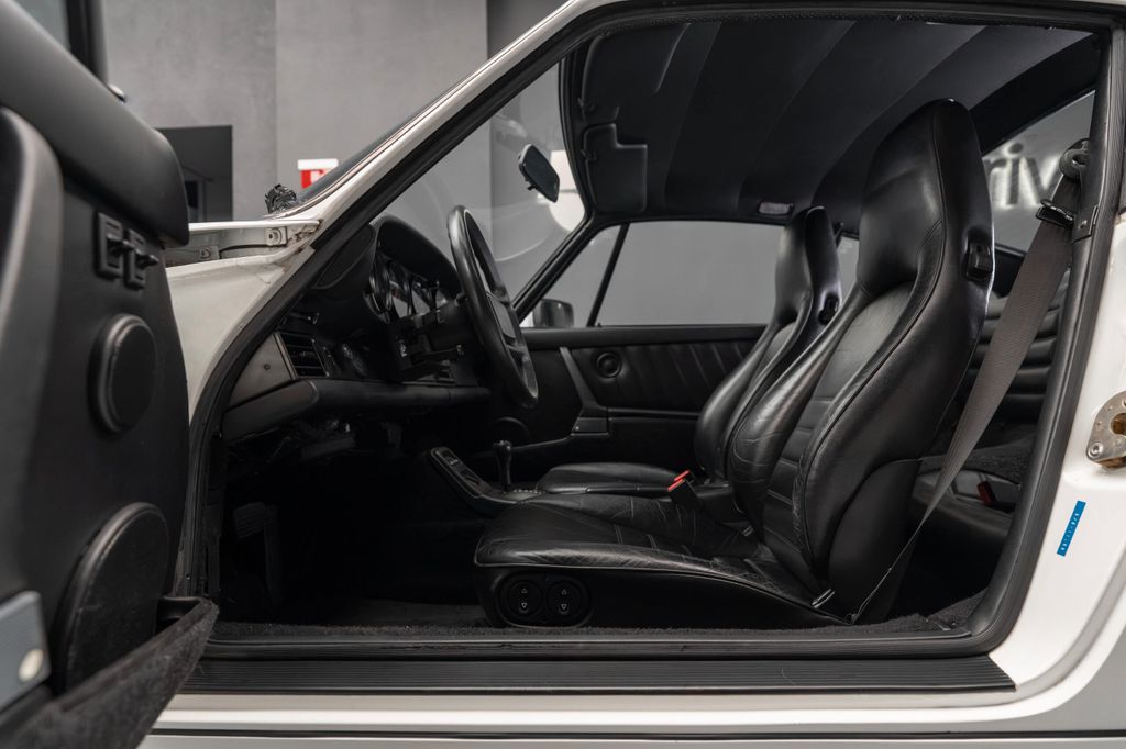 PORSCHE 964 1990