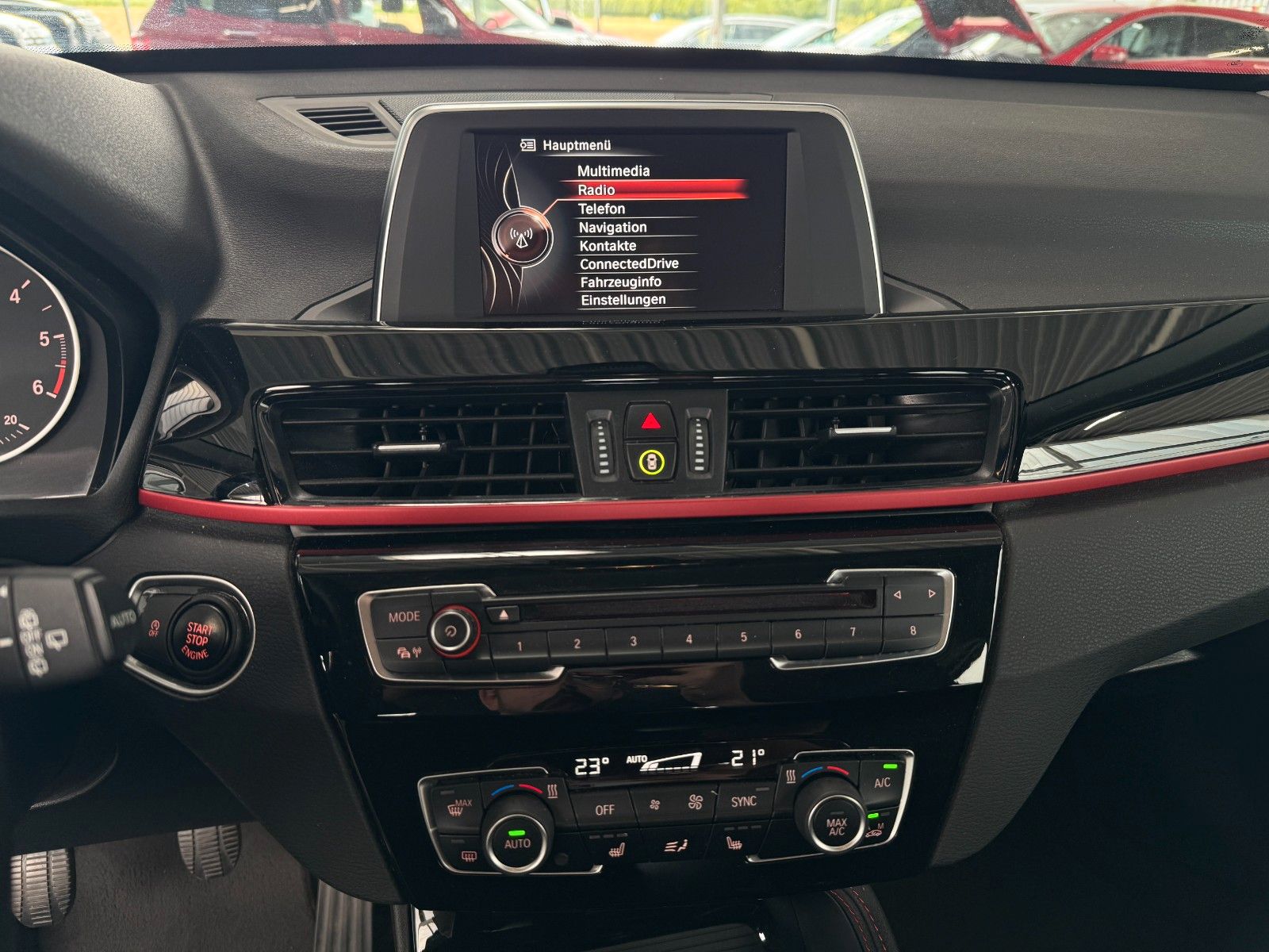 Fahrzeugabbildung BMW X1 18d S Drive Sport Line   "Business-Paket PDC"
