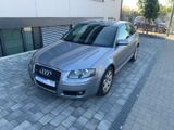 Audi A3 2.0 TDI S line Sportpaket plus~ Automatik~ - Audi A3 aus 2006: Line