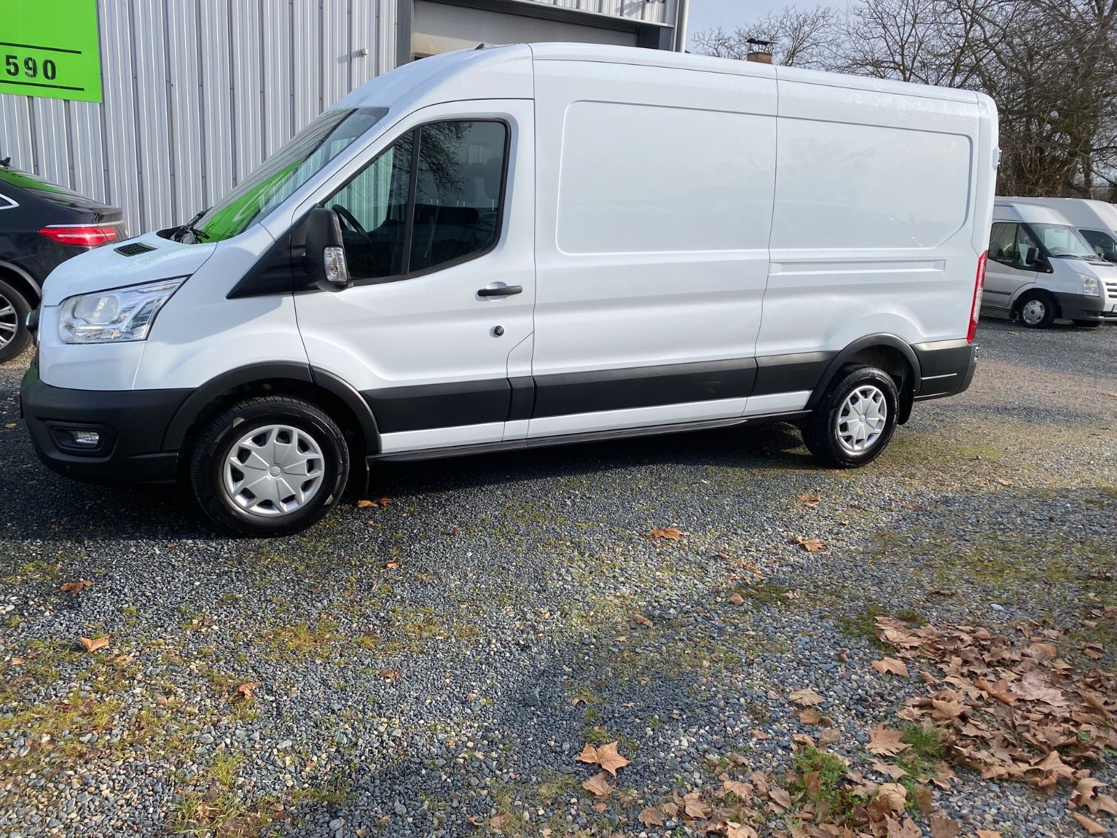 Fahrzeugabbildung Ford Transit Kasten 350 L3H2 Trend,AHK,SHZ,StHZ,SHgep
