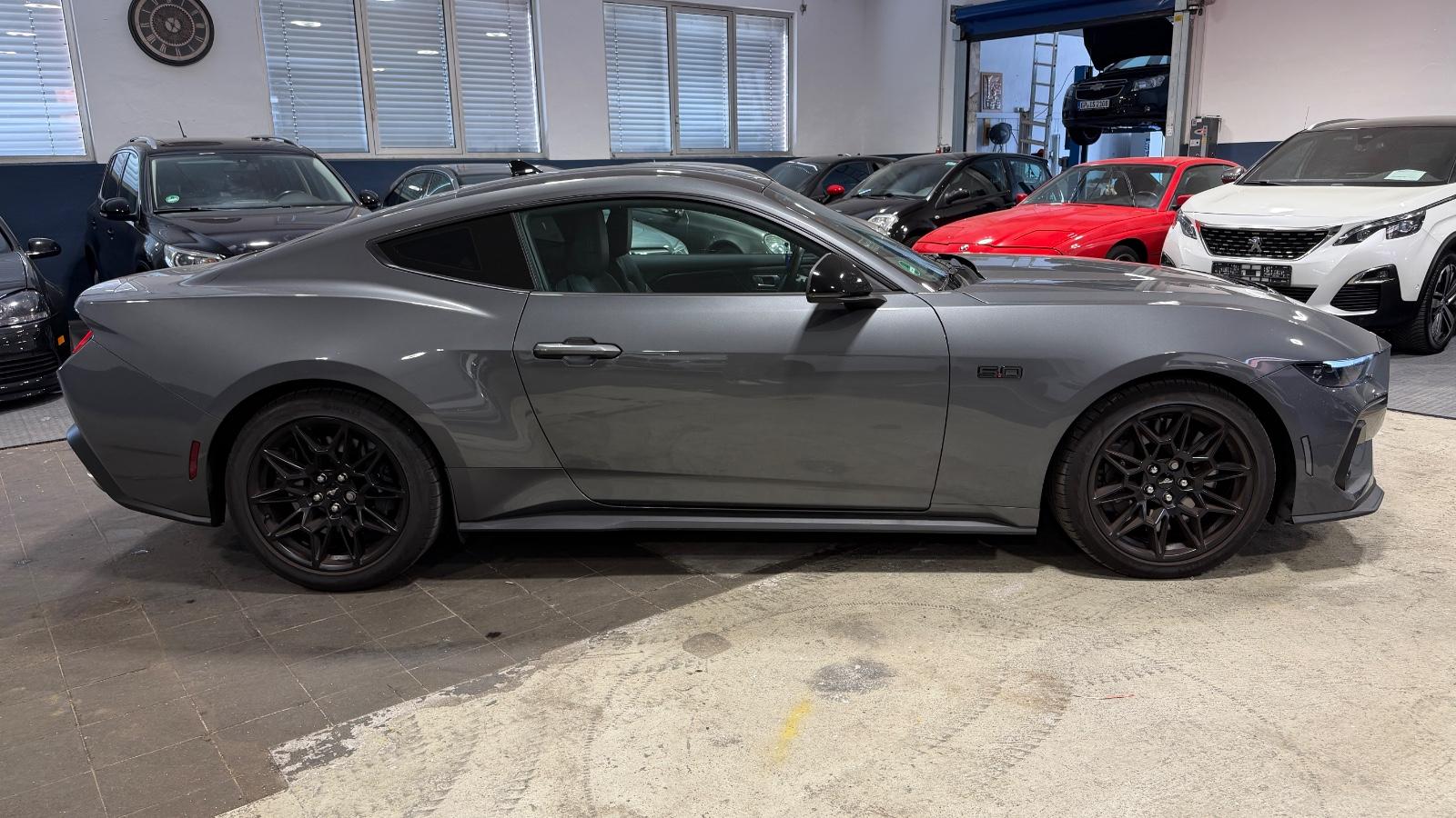 Ford Mustang Fastback 5.0 Ti-VCT V8 328 kW GT SERVICE