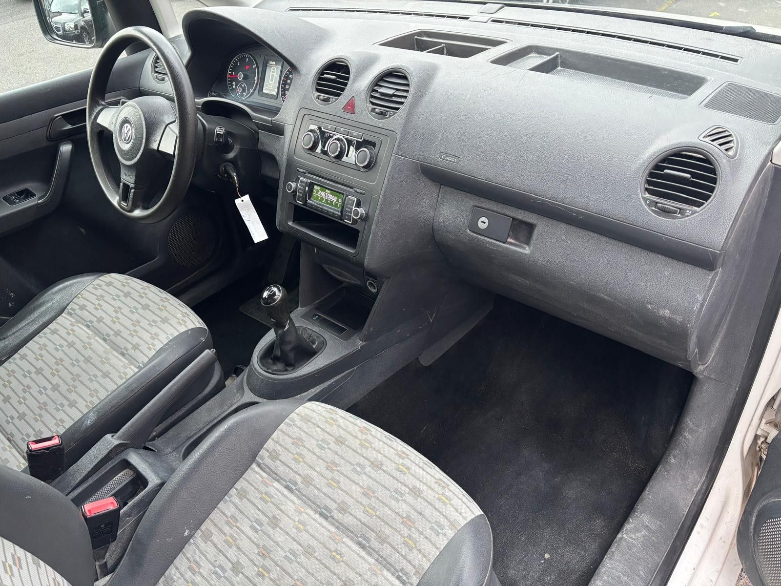 Fahrzeugabbildung Volkswagen Caddy 1.6 TDI Kasten EcoProfi-KLIMA-AHK-BC-FZV-