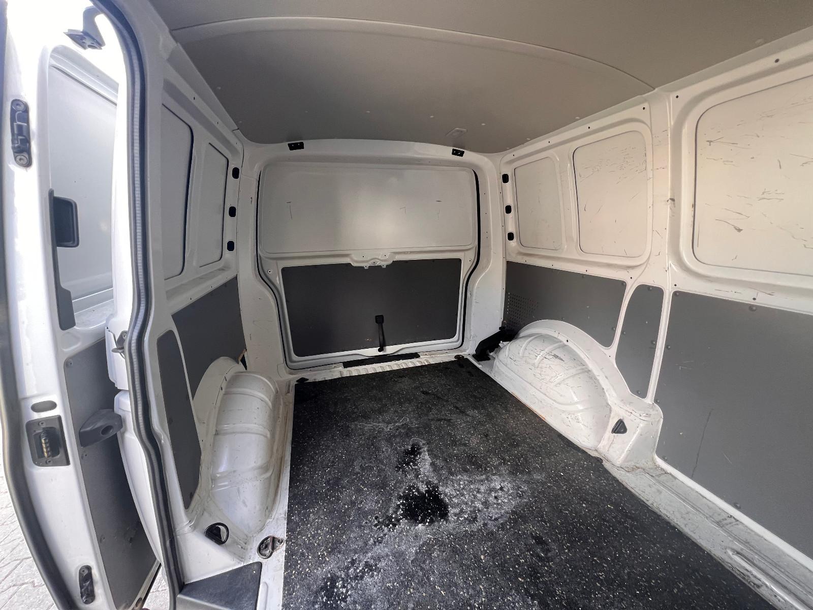 Volkswagen T6.1 Transporter Kasten FWD EcoProfi AHK SHZ PDC