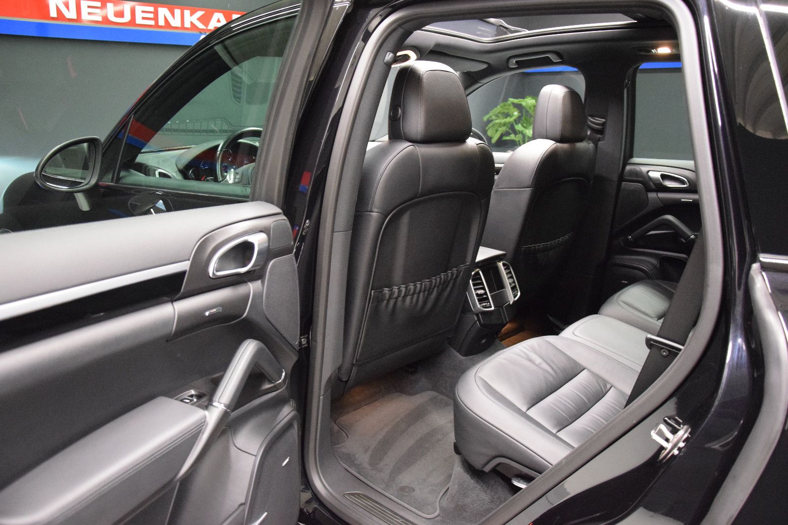Fahrzeugabbildung Porsche Cayenne S V8 Diesel Leder Pano Bose Kamera 21"