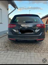 Volkswagen Passat 2.0 TDI SCR 140kW DSG Highline Varian... - VW Passat von privat