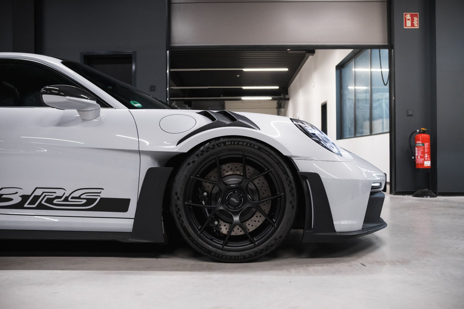 Fahrzeugabbildung Porsche 992/911 GT3 RS-Weissach-Lift-LDE-Kam.-90L-Clubsp