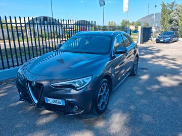 Alfa-Romeo Stelvio - 4
