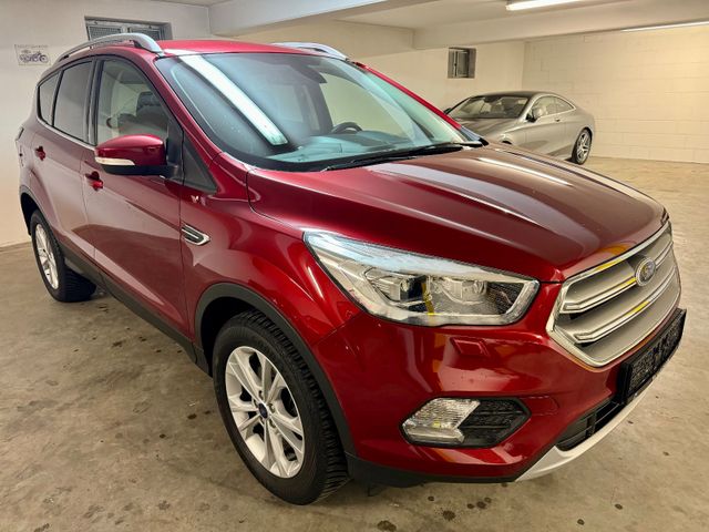 Ford Kuga AWD 4X4 Titanium 1. Hand AHK RFK