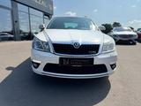 Skoda OCTAVIA  COMBI RS*DSG*NAVI*XENON*PDC*SHZ* - Skoda Octavia aus 2011: Combi RS