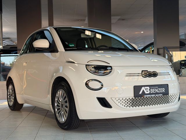 Fiat 500e/TEMPOMAT/APPLE/KLIMA/SPURHALTEASSISTE