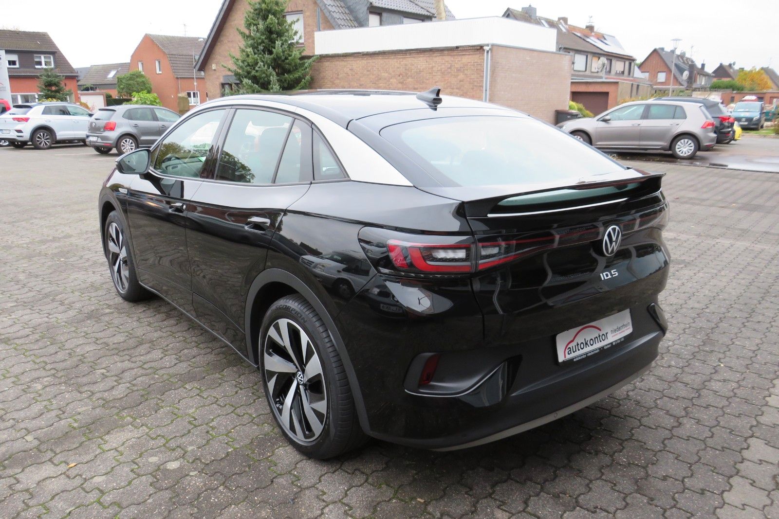Fahrzeugabbildung Volkswagen ID.5 Pro 128 kW ASSISTENT-PAKET ACC AHK SITZH 1H