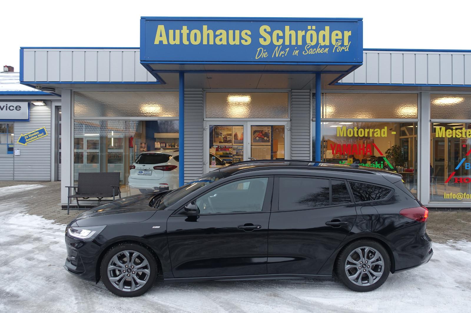 Ford Focus Turnier ST-Line / Automatik