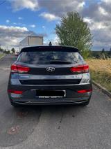 Hyundai i30 1.5 T-GDI Mild-Hybrid DCT Intro Edition  - Hyundai i30: Kleinwagen