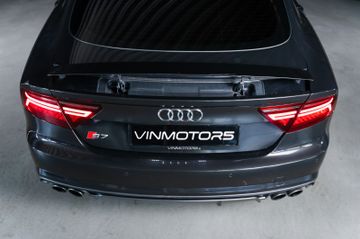 Audi S7 - 9
