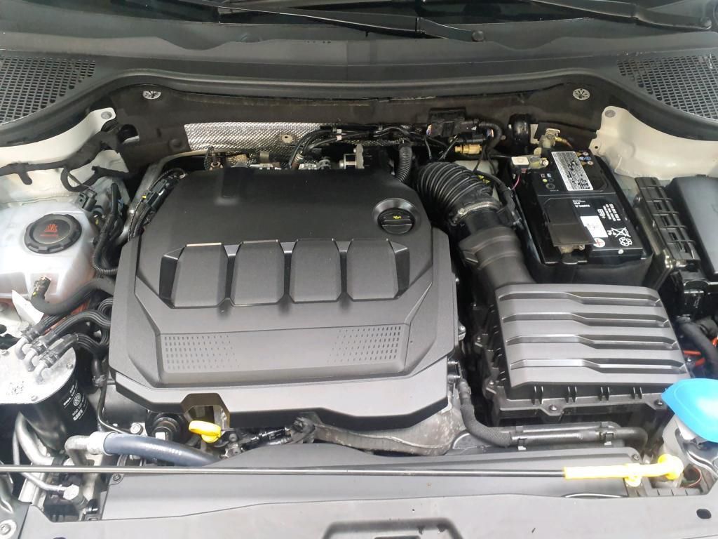 Skoda Karoq Ambition 2.0 TDI AHK*PDC*Tempo*Klima*NAV