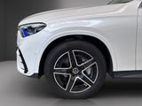 Mercedes-Benz GLC 300 e 4M AMG Prem.Plus*360*Airmatic*AHK*Pano - Autos mit Allradantrieb