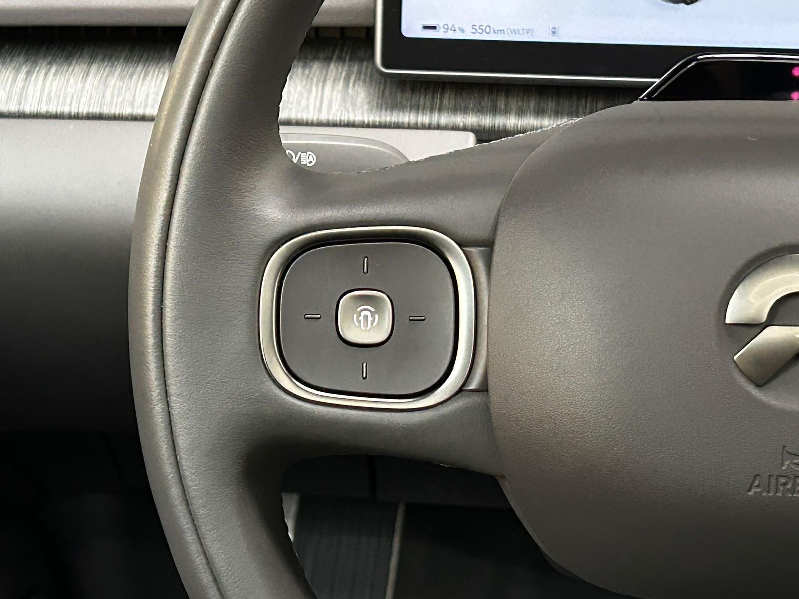 Fahrzeugabbildung NIO ET7 AWD BATTERI INKL PANO+HEAD+360+ACC+LED+AHK+