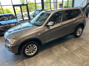 BMW X3 *xDrive*TEMPO*NAVI*2-ZONEN*BI-XENON*