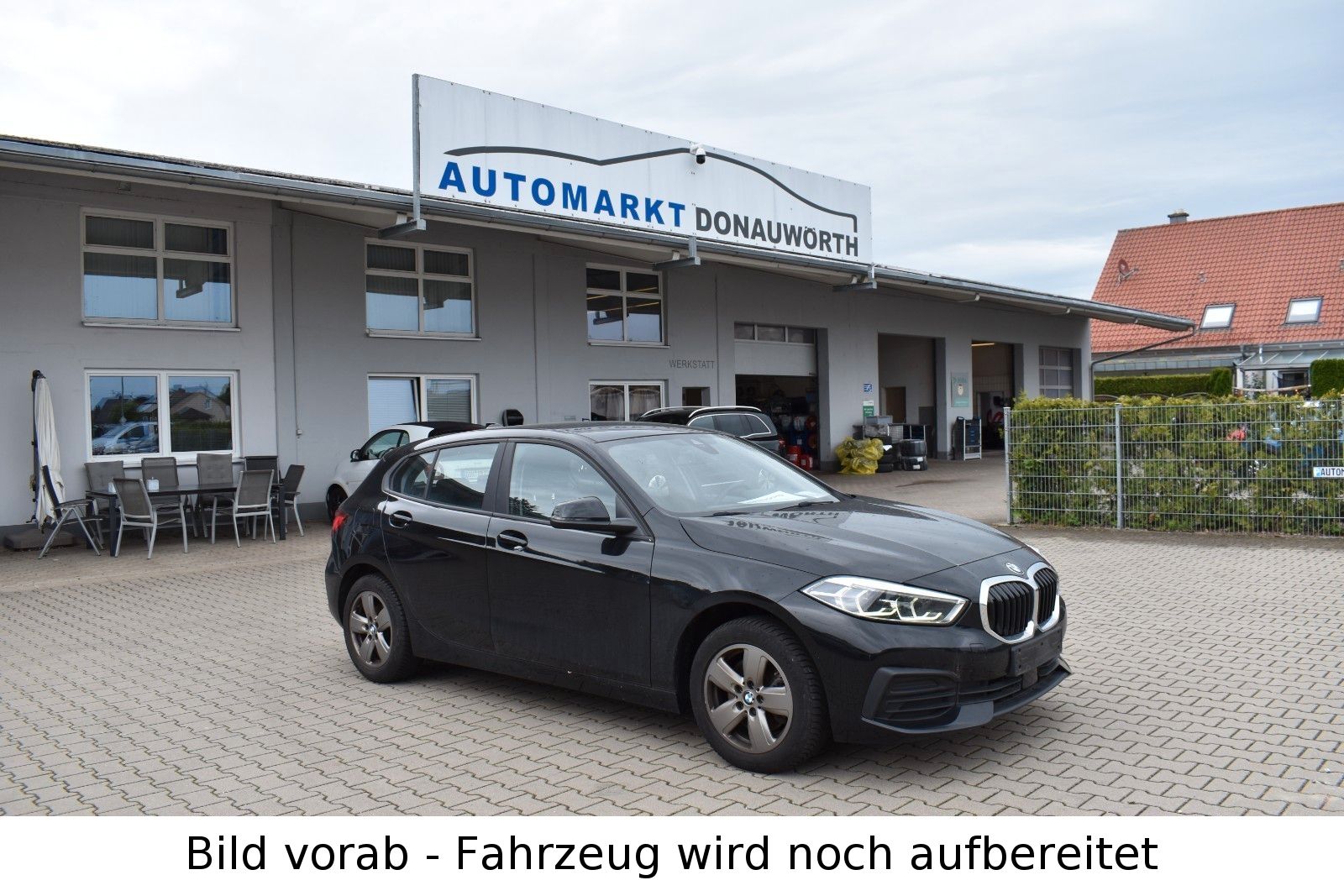 BMW 118 i Advantage Navi Tempomat PDC ALU LED Sitzhz