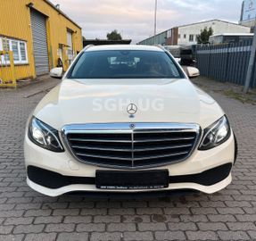 Mercedes E 200 - 2
