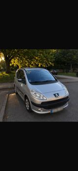 Volkswagen Peugeot 1007 Automatik mit TÜV - VW T1 Gebrauchtwagen
