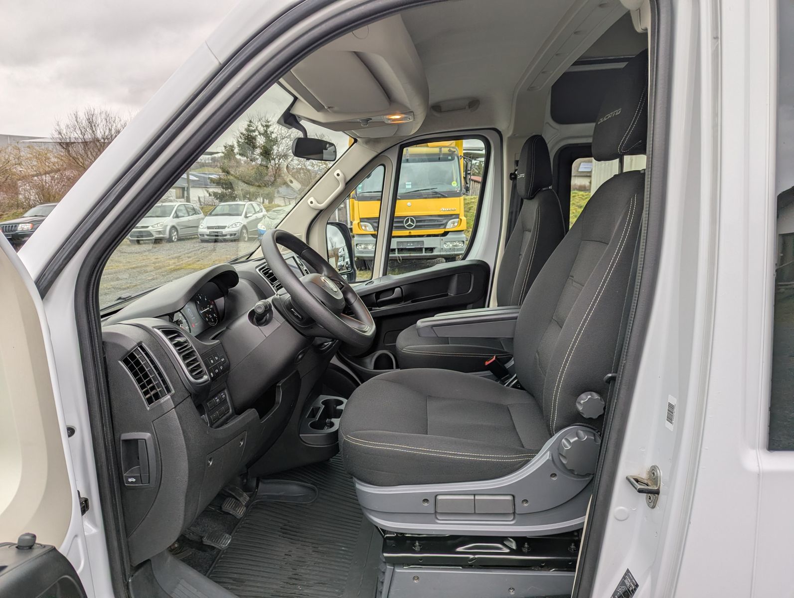 FIAT Ducato 140 L4 H2 Kamera 8-Sitze Business +-Paket - Image 14
