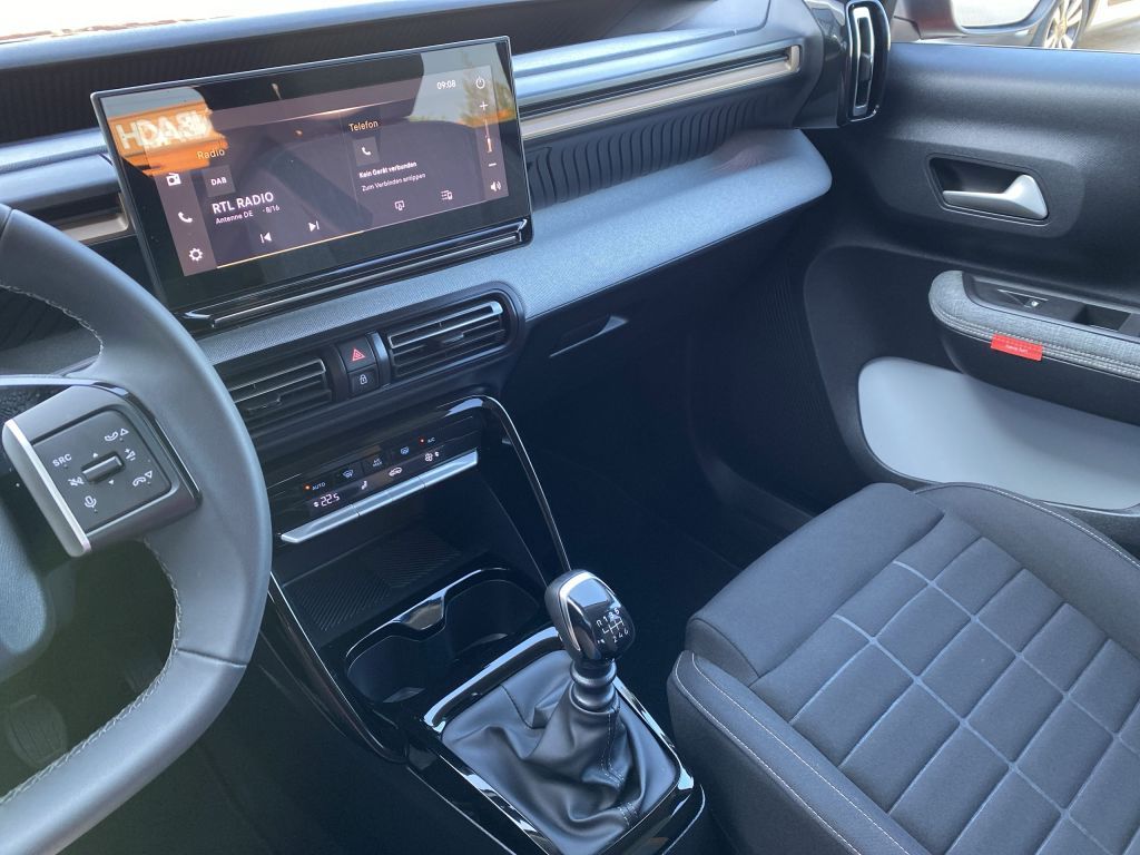 Fahrzeugabbildung Citroën C3 Aircross Turbo 100 PLUS *LED*CAM*Tempomat*