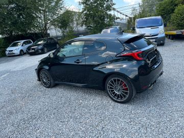 Toyota Yaris - 8