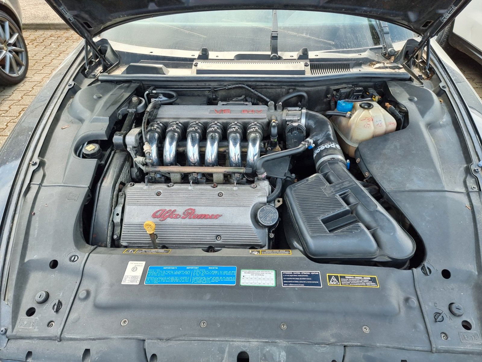 Fahrzeugabbildung Alfa Romeo 2x Alfa 166 2.5 V6 24V Distinctive